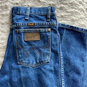 Vintage high waisted Wrangler jeans